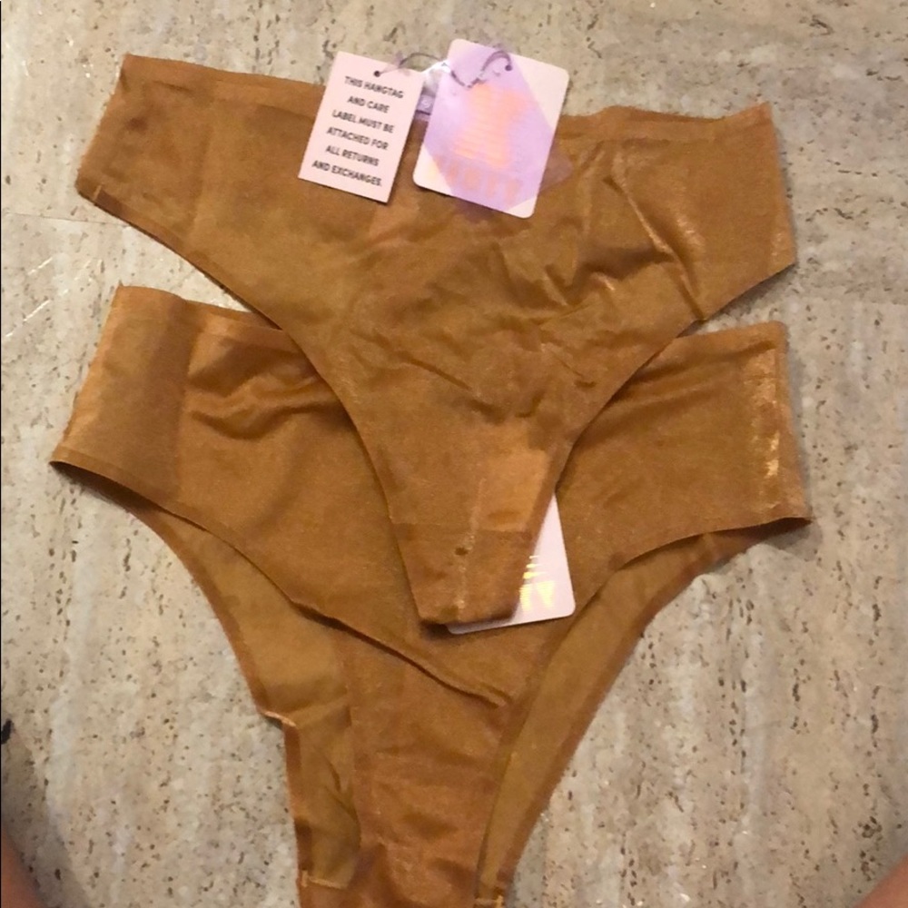 Set SavageXFenty panties